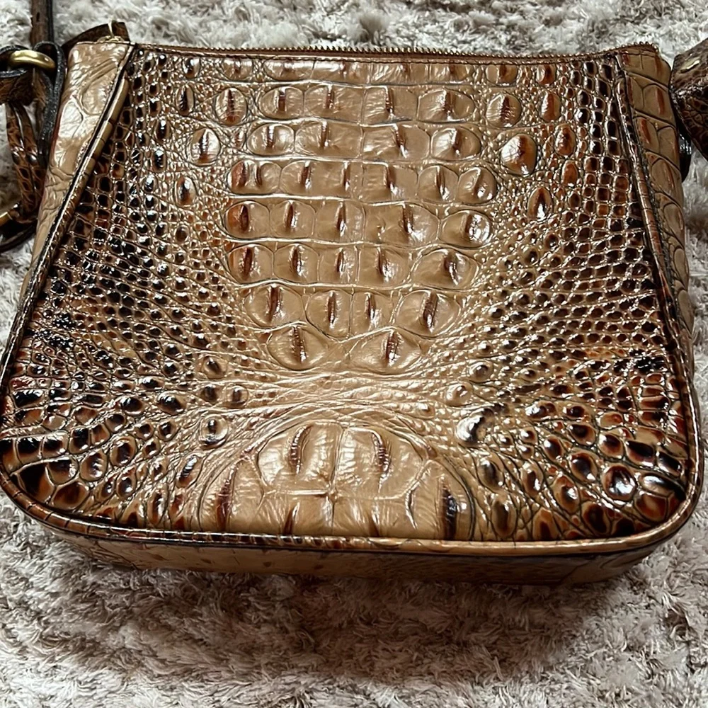 EXCEPTIONAL!  Brahmin Crossbody - Picture 6 of 8